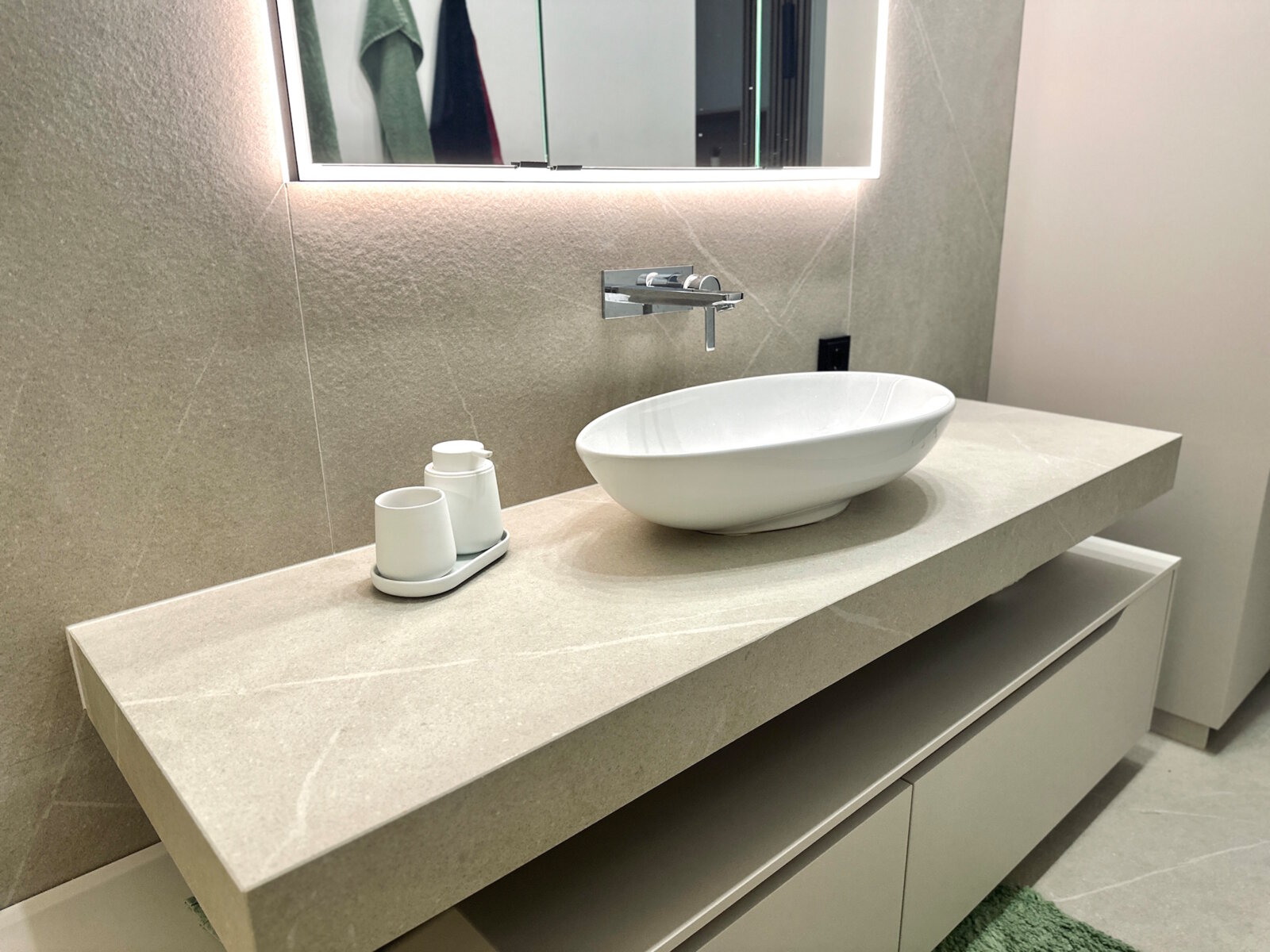 maßgefertigte Badezimmermöbel von BREUER KÜCHENDESIGN